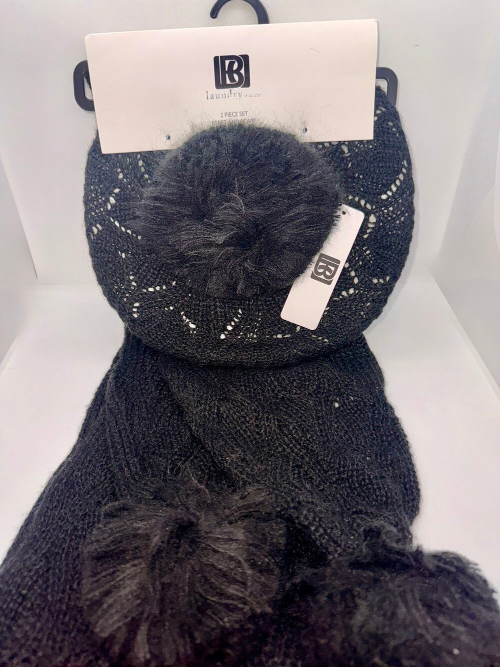 Laundry by Design Women's 2 Piece Set Beret & Scarf Black
